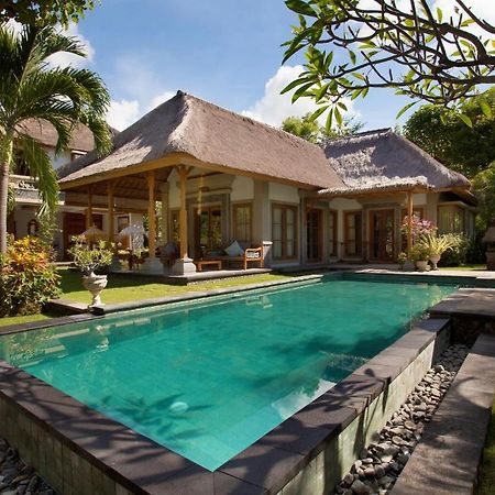 Taman Sari Bali Cottages Banyuwedang Quarto foto
